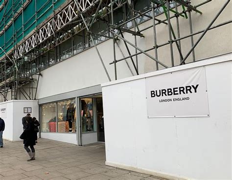 burberry london buy online|Burberry factory shop London.